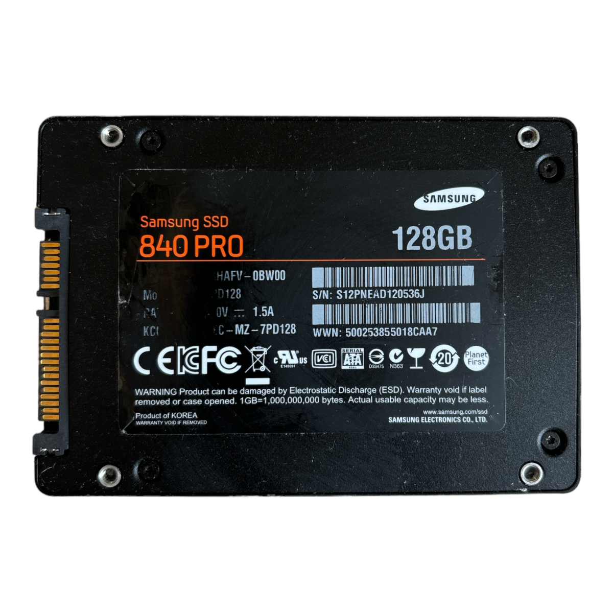 128 GB SSD SATA 2,5 Zoll 6G Samsung 840 Pro MZ-7PD128 P/N: Z7PD128HAFV-0BW00