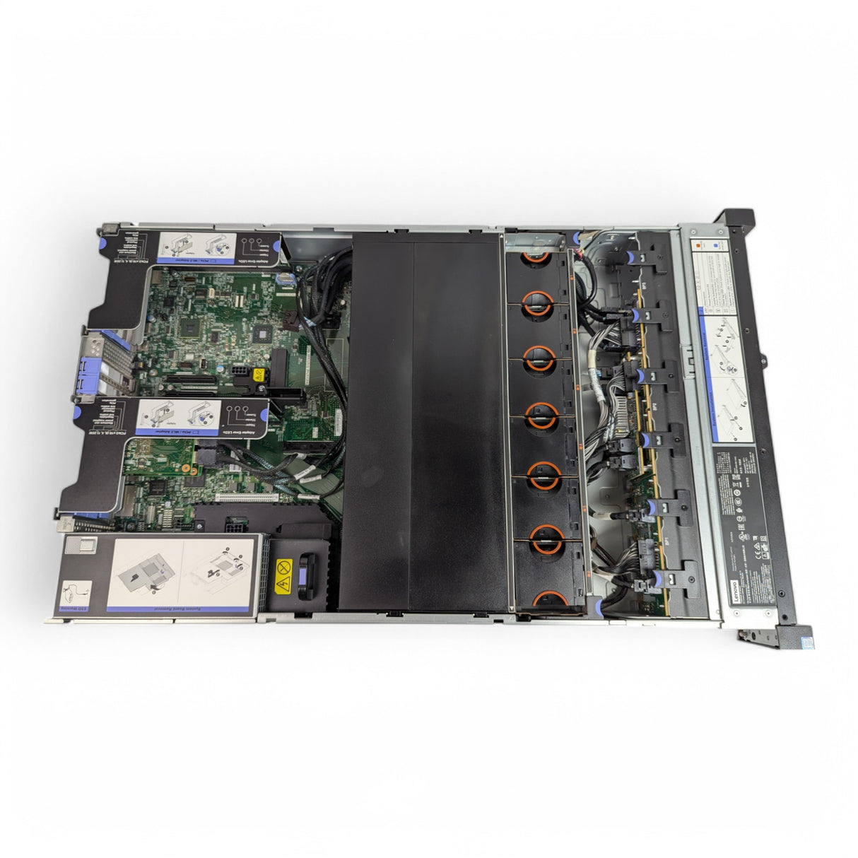 Lenovo System X3650 M5 16x 2.5" + 4x NVMe - Zelf samenstellen