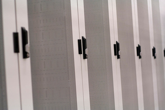 Minkels 19" Server Rack 48HE, komplett Gebraucht, mit möglichen Kratzern