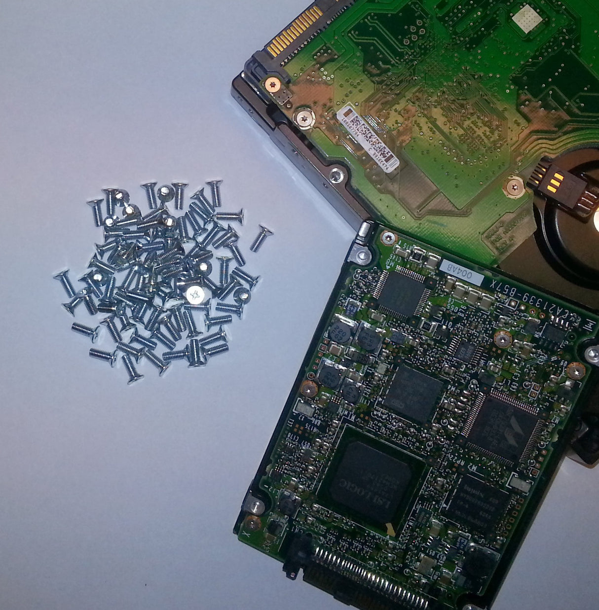 40 Schrauben für 2,5" Festplatten, 40er Set - Pozidrive M3x5Z - EdelstahlP/N: R9445, 0R9445