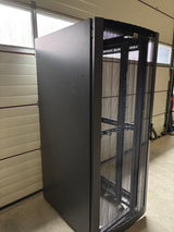 HP 19" Server Rack 10642 G1 42U, width: 80 cm depth: 100cm - 1 side panel